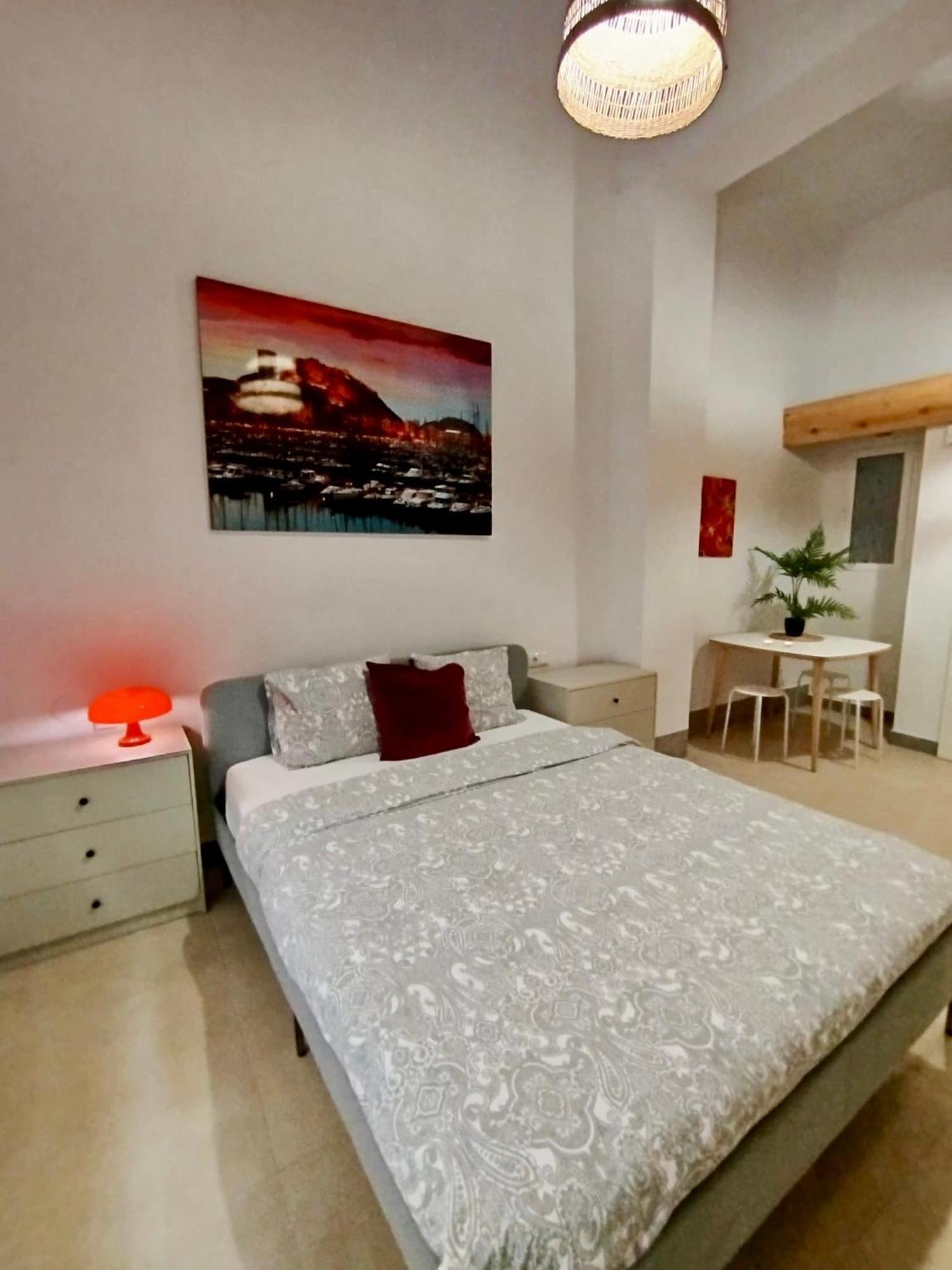 Soho Boho Apartments - With Sunny Rooftop Terrace And Fiber Optic Internet Аликанте Экстерьер фото